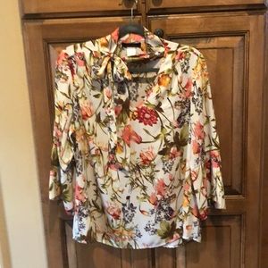 Jennie & Marlis 100% polyester V-neck blouse
